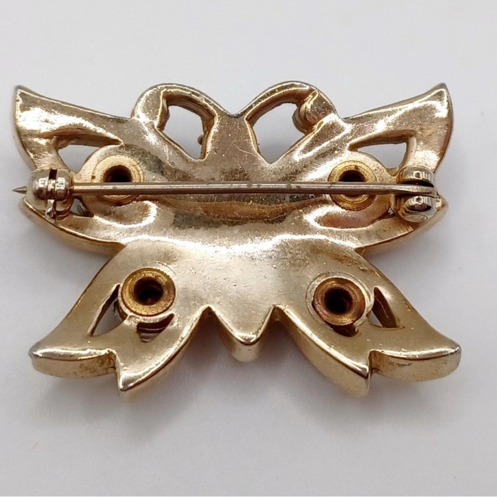 Whimsical Vintage 1920’s C Clasp close Gold Butterfly Brooch Green Pink Gemstone - Picture 3 of 4